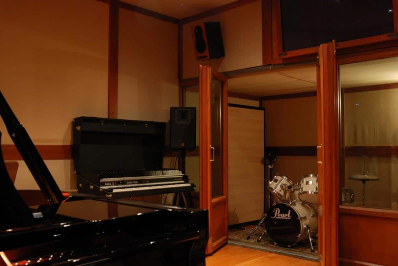 03 - BOX DRUM - Recording room - Nuccia Studio - Roma - Prati